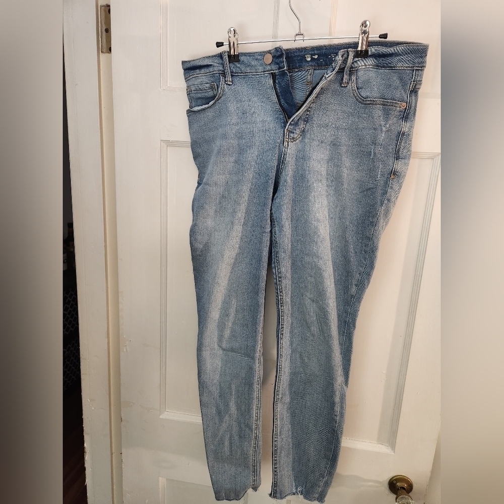 Old Navy High-Waisted Rockstar Super-Skinny Jeans Size 10